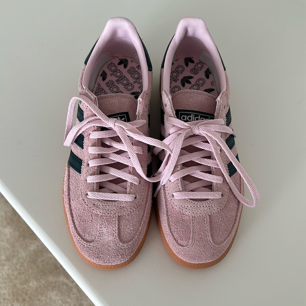 Adidas Spezial in pink and navy